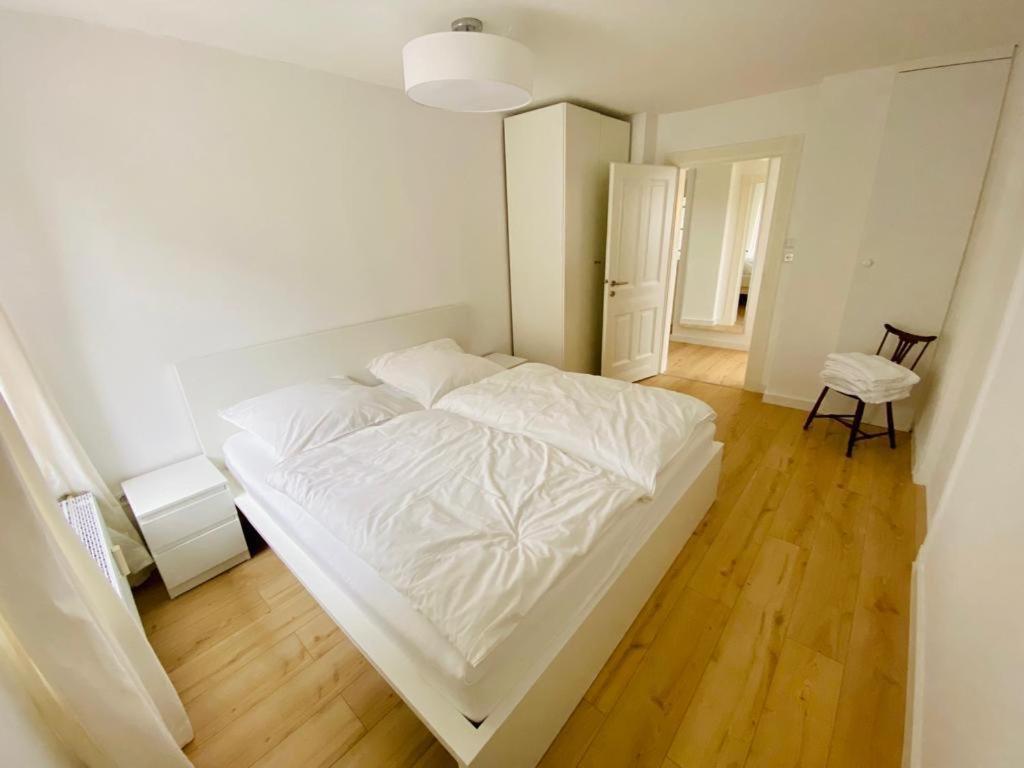 Cute Apartment - Detmold City Center - Large Kitchen, Bath, South Facing Balcony - Free Parking And Wifi Luaran gambar